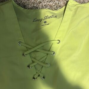 Women’s small easy stretch scrub set